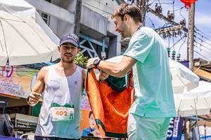 BIB: 402
                            <button type="button" onclick="openModal(21760758)" class="btn btn-primary btn-sm float-right btn-popup" data-toggle="modal" data-target=".modal-high-quality">
                        <i class="fas fa-shopping-cart"></i> Add to Cart
                    </button>
                                            <button type="button" onclick="isThisMe(21760758, true)" class="btn btn-success btn-sm float-right btn-popup btn-isme hidden" data-toggle="tooltip" data-placement="bottom" title="นี่คือรูปของคุณใช่ไหม คลิกที่นี่เพื่อเอาเข้าอัลบั้ม">
                        <i class="fas fa-plus"></i> Add to album
                    </button>
                    <button type="button" onclick="isThisMe(21760758, false)" class="btn btn-warning btn-sm float-right btn-popup btn-isnotme hidden">
                        <i class="fas fa-ban"></i> Remove from album
                    </button>